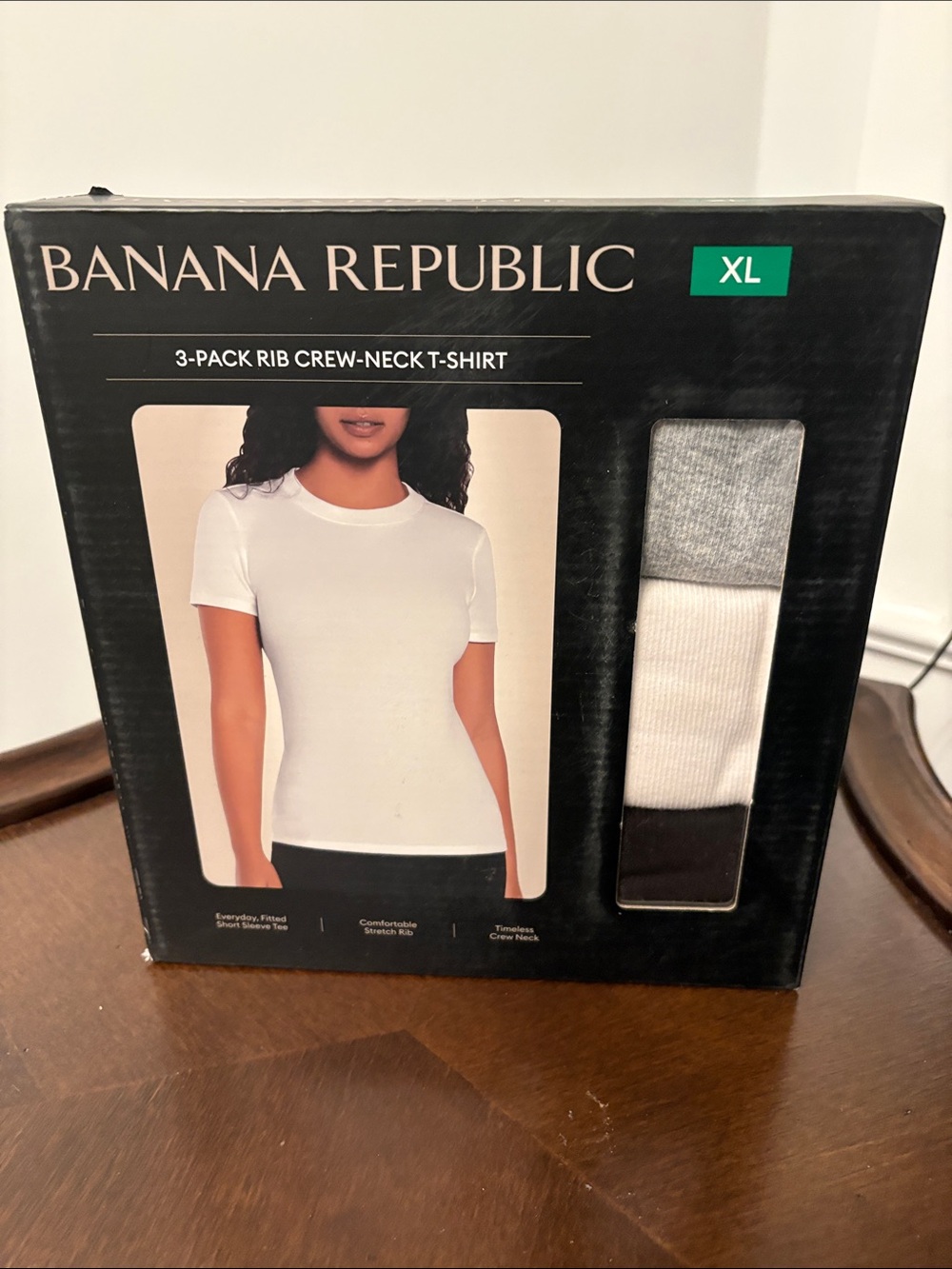 Banana Republic 3-Pack Rib Crew-Neck T-Shirts - White, Light Gray, Black-NWTO!